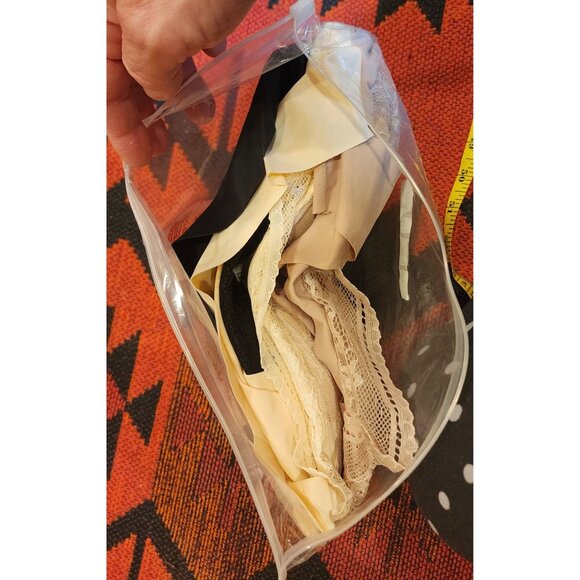 Set Of 3 Lace Wireless XL Bralettes Beige, Black & Cream Stretchy Nylon Spandex - Picture 3 of 10